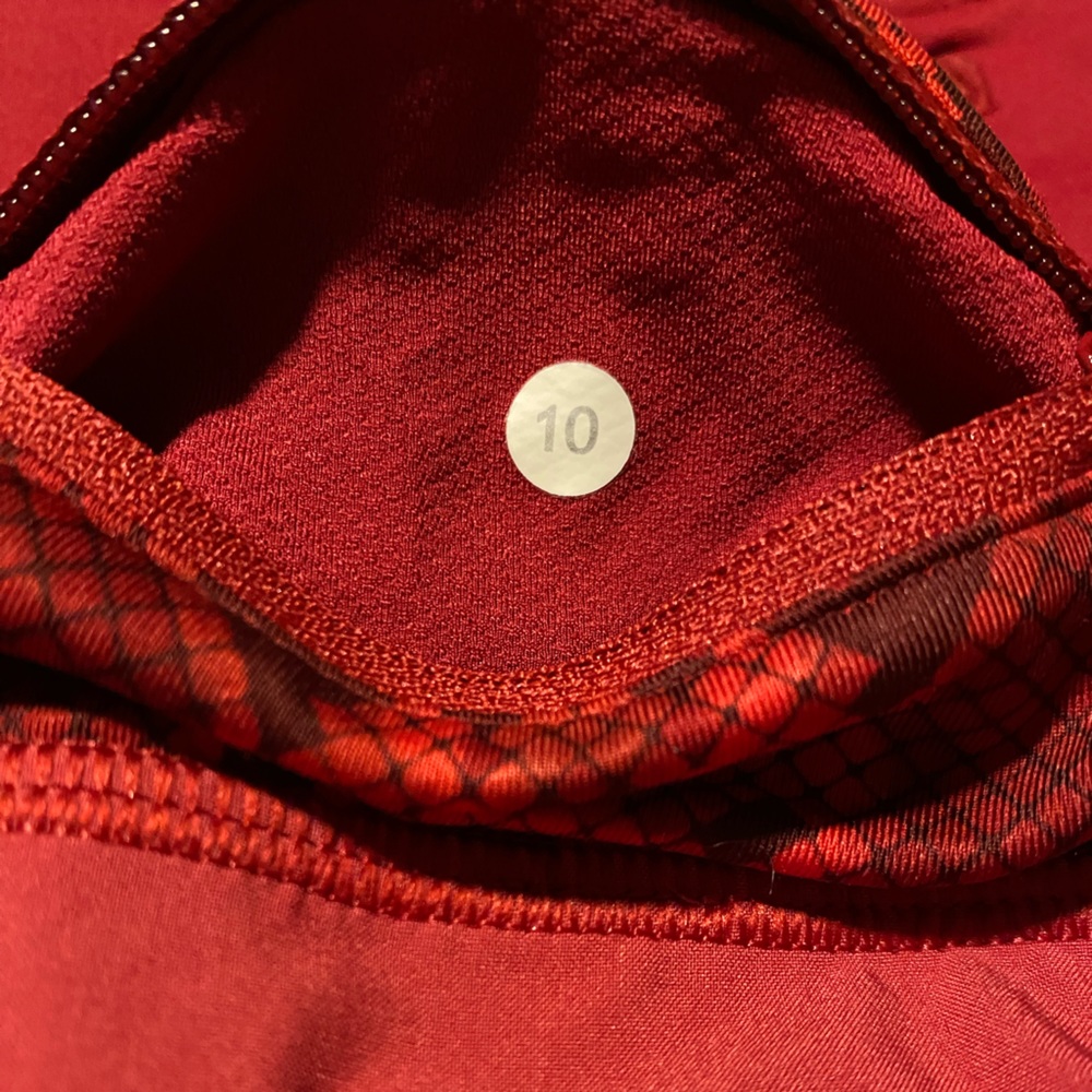 Lululemon Speed Short - Red Snake Print - Size 10 - image 3